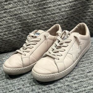 VINTAGE HAVANA Carly/Bone Sneakers, size 8